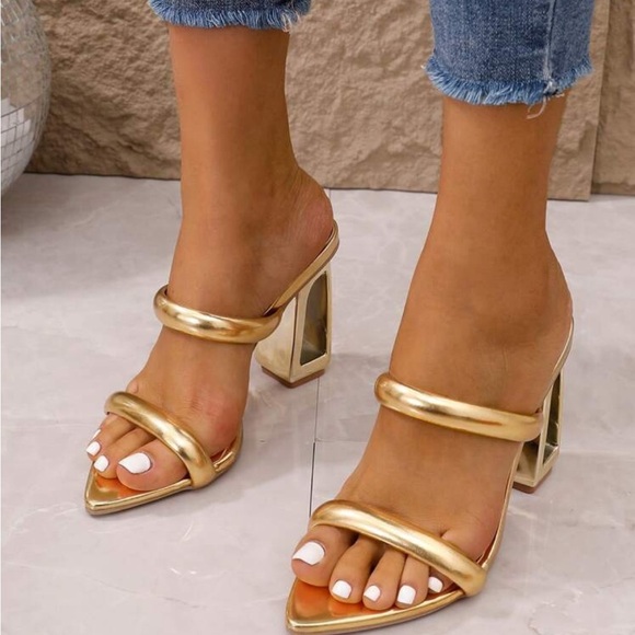 Gold Heels - Picture 3 of 7